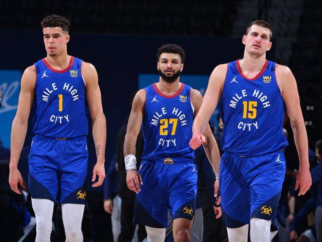 卡尼萨雷斯：黄潜也是冠军候选者；霍安要更加严格要求自己（卡尼萨雷斯：黄潜同样在争冠行列，霍安需对自己更严苛）