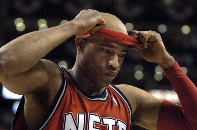 图赫尔：贝林厄姆被换下时很沮丧？因为他有一张黄牌（图赫尔解释贝林厄姆被换下的沮丧：因身背黄牌）