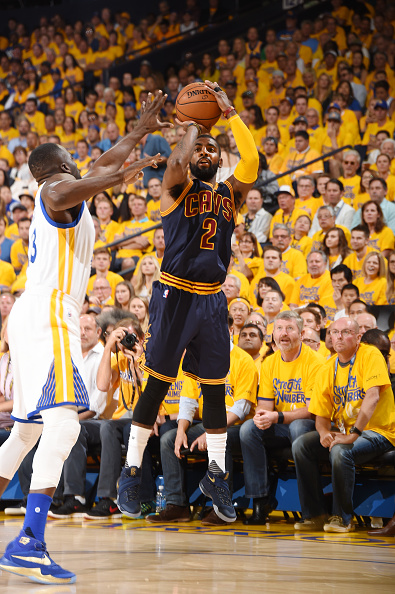 拒绝续约！武汉三镇顶薪留不住前恒大国脚，北京国安有望成新下家（前恒大国脚拒续约武汉三镇，顶薪难挽留，北京国安或成新东家）