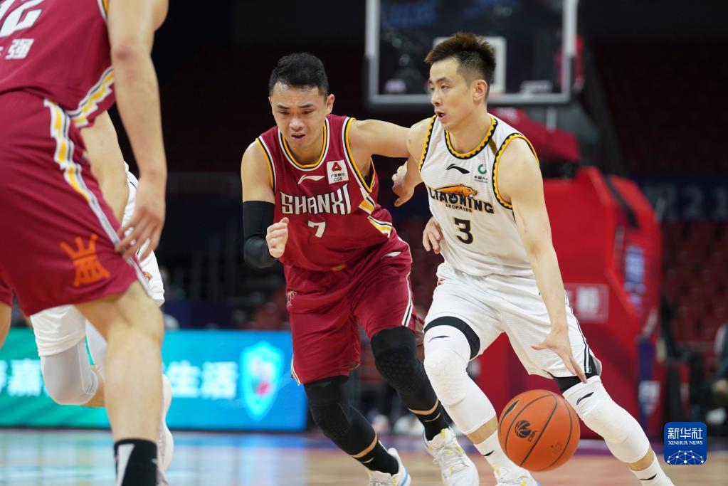 图片报：阿方索·戴维斯今天参与全队合练，预计在年底前回归（图片报：阿方索·戴维斯今日随队合练，预计年底前复出）