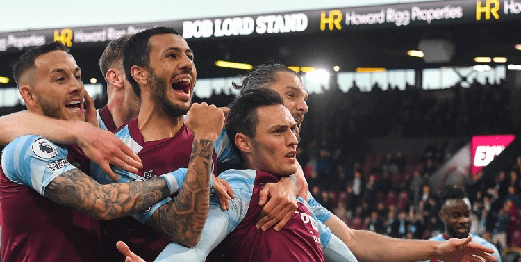 太豪横了！巴黎圣日耳曼总身价11.9亿欧，三人身价过亿欧（豪气冲天！巴黎圣日耳曼总身价达11.9亿欧，三将身价破亿）