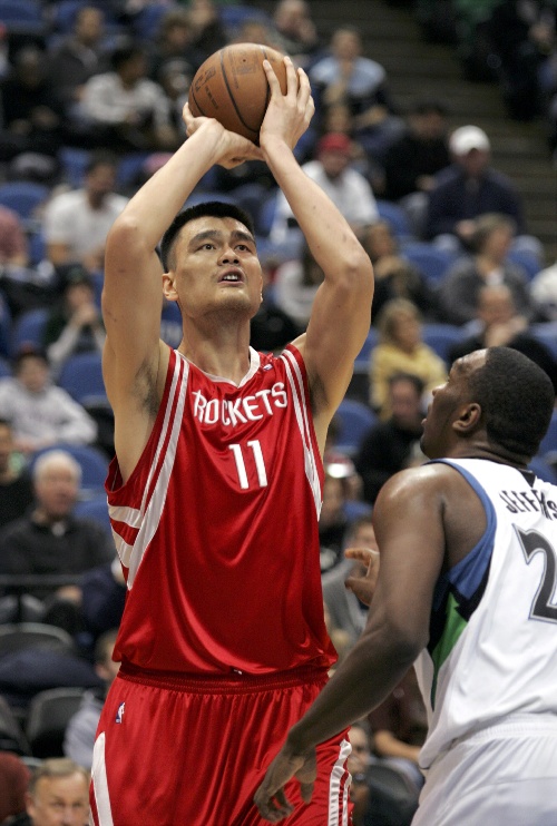 邮报：热刺冬窗将关注DV9，也可能引进世界级门将提升实力（邮报：热刺冬窗或追逐DV9，并考虑引进世界级门将以增强竞争力）