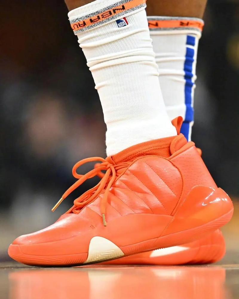 阿德里亚诺：感谢球迷还称我为皇帝；伊布是我合作过最强队友（阿德里亚诺致谢仍称他“皇帝”的球迷：伊布是我生涯最强队友）