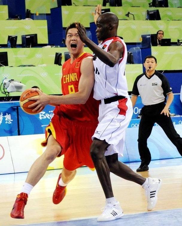 默特萨克建言中国青训：保持耐心，给年轻人创造更多机会（默特萨克献策中国青训：以耐心为本，为年轻人提供更多机会）