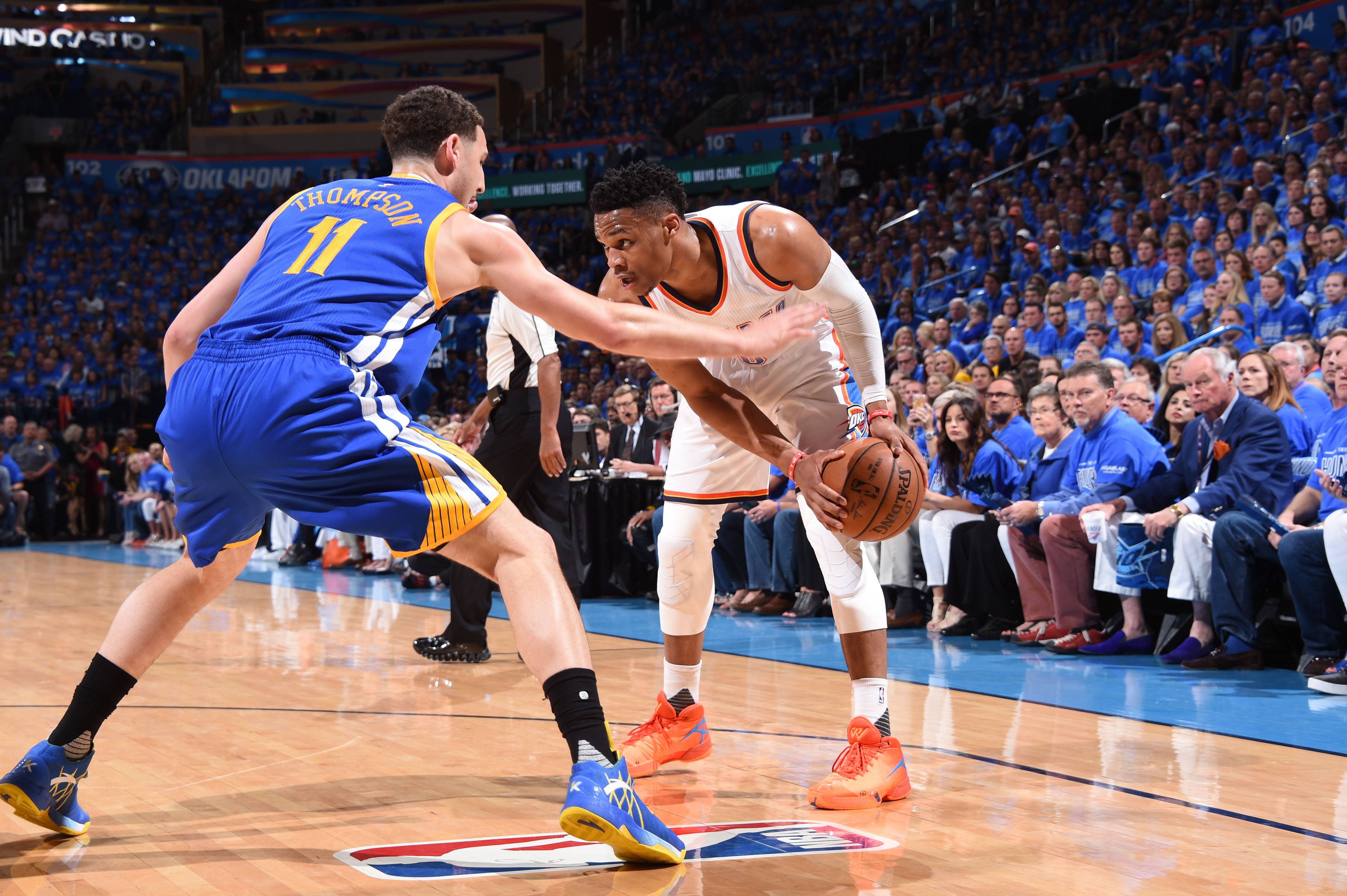 2.53米，麦克托米奈创下倒钩射门脚尖高度新的世界纪录（麦克托米奈倒钩脚尖高度达2.53米，刷新世界纪录）