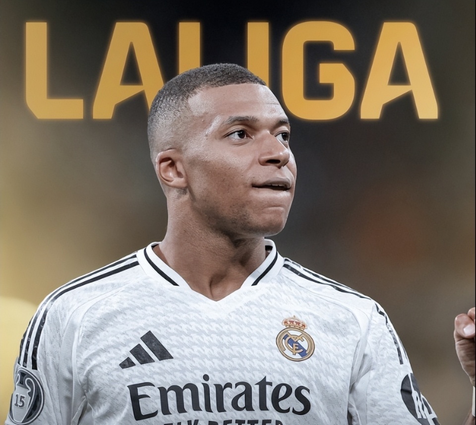 北控篮球赛精彩瞬间，邹雨宸三分球助力球队反超（北控男篮精彩瞬间：邹雨宸命中三分助球队反超比分）