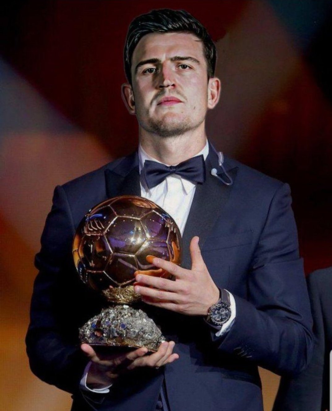 维尼修斯经历1334分钟球荒，皇马球迷嘘他=激励他？（1334分钟无进球，维尼修斯遭皇马球迷嘘声反成动力？）