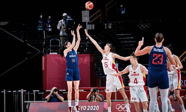 19岁296天！哈珀成为NBA历史上单场10助攻5抢断第二年轻球员（19岁296天，哈珀成NBA史上单场10助攻+5抢断第二年轻球员）