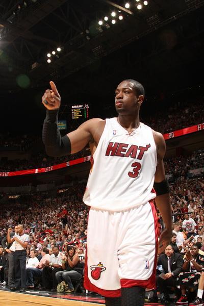 曼城与利物浦本轮积分榜争夺激烈（曼城与利物浦本轮积分榜之争白热化）